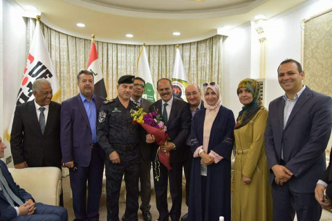 وفد من المركز العراقي للتنمية الإعلامية يقدمون الت